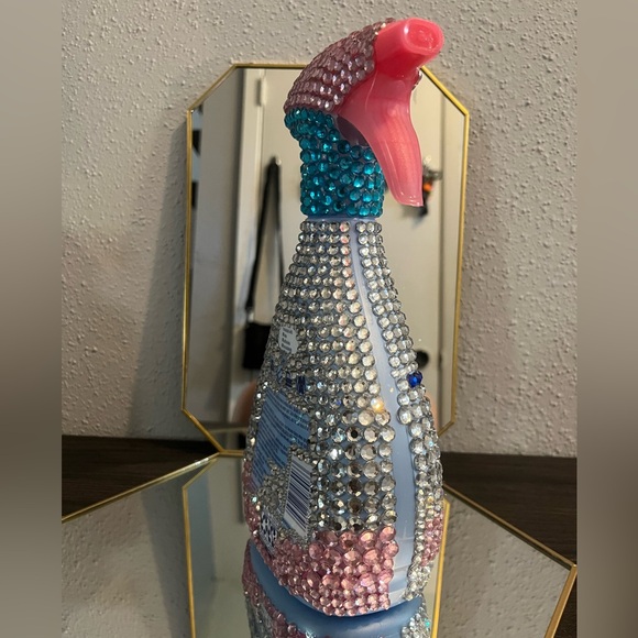 Febreze 700ml Downy April Fresh bottle CUSTOM 💎BLING 💎 BEDAZZLED BOTTLE!!!!!!! - Picture 6 of 8